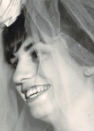 Unidentified Person 82863670