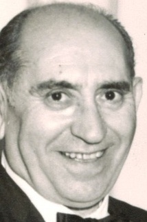 Unidentified Person 82863594