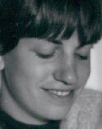 Unidentified Person 82863830