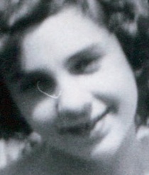 Unidentified Person 82863600