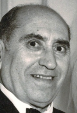 Unidentified Person 82863573