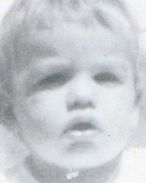 Unidentified Person 82863839