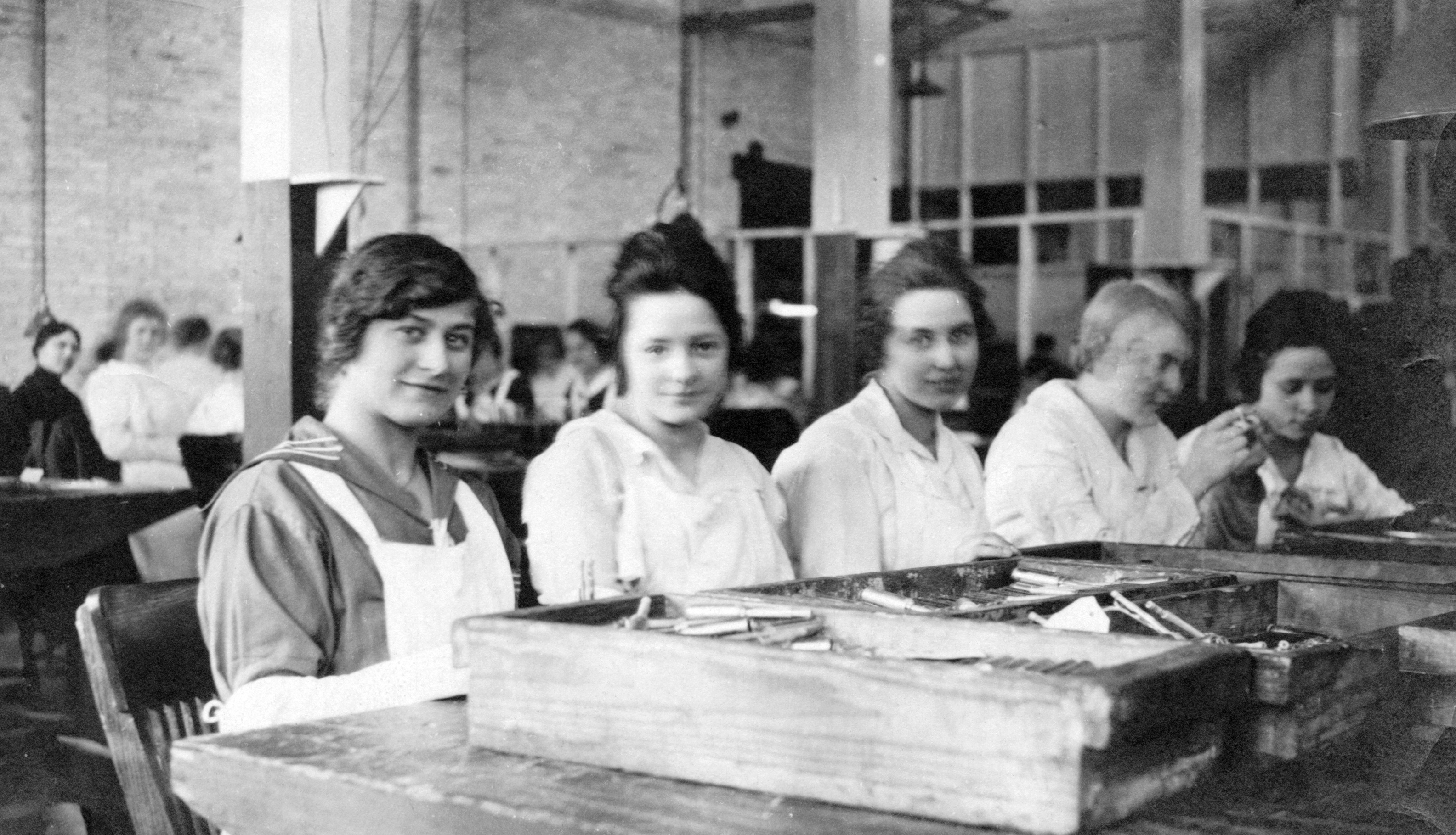 Archive photo 01906_p_13akf5twbc1990.jpg