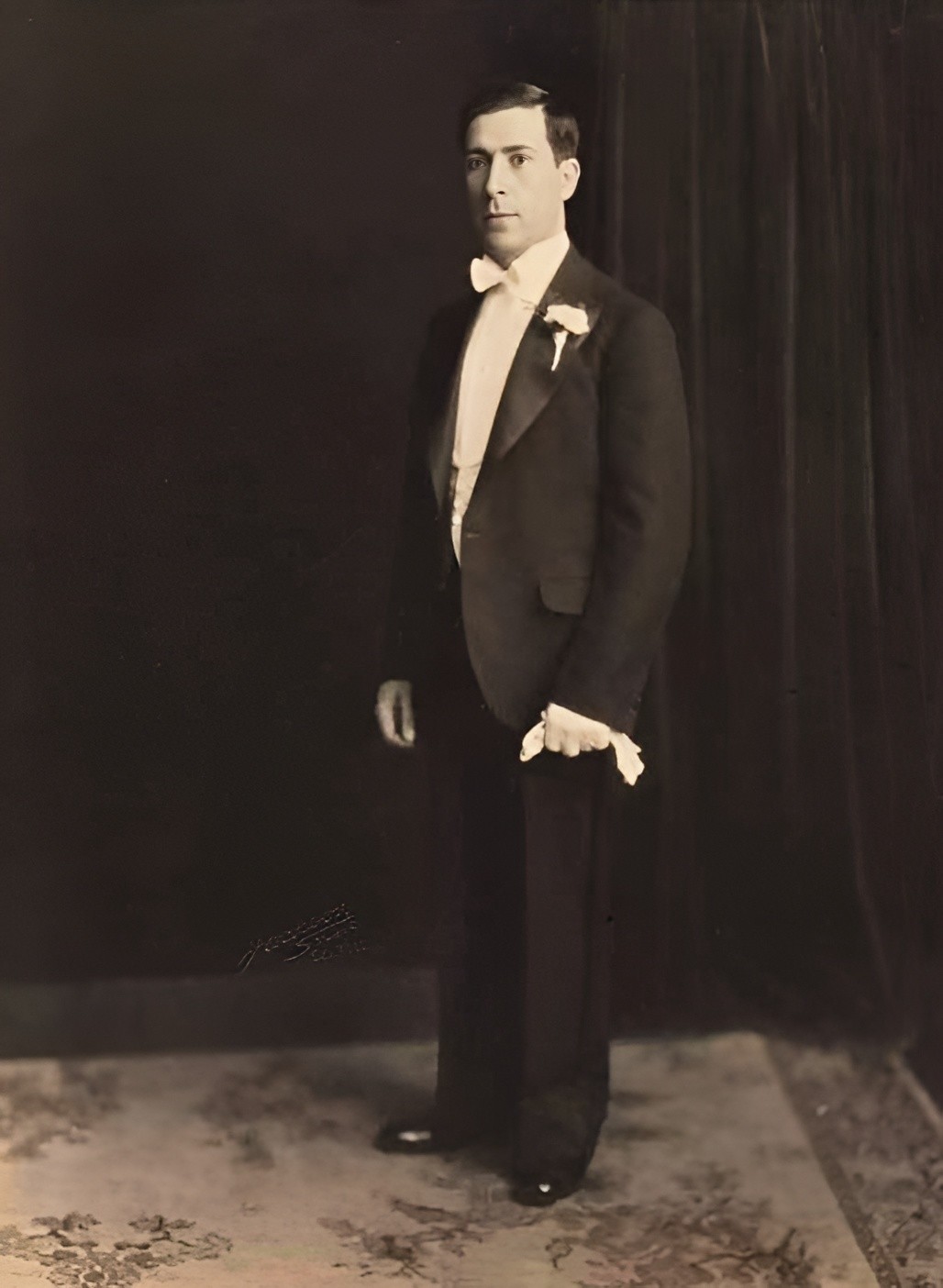 Historical photograph from Jews of Rhodes: Family Memories & Heritage